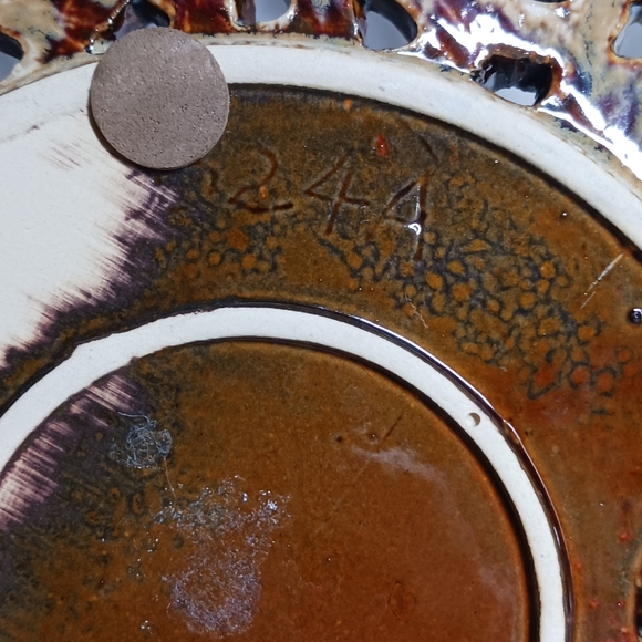 10.7" Vintage Ceramic Pottery Drip Glaze Decorative Art Plate Brown Tan # 24A - Picture 4 of 5